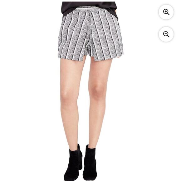 NWOT Rachel Roy Black White 3” Mid Waist Shorts Chino Sz 6 - Picture 1 of 8